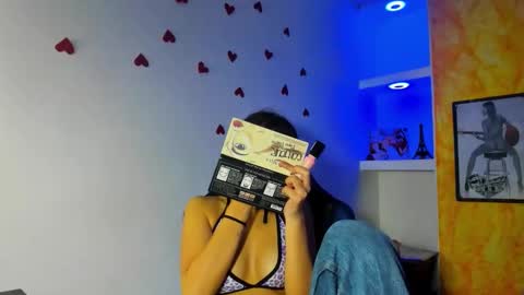 HONEY LUXE online show from March 17, 5:11 am