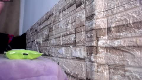 honeypussy3021 online show from April 5, 9:19 am