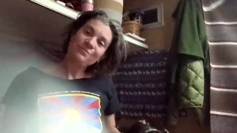 hoodoou online show from April 19, 4:23 am