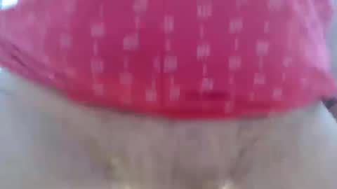 Snapshot of horny_mommy17 chatting on February 20, 9:53 pm armina online show from February 20, 9:53 pm