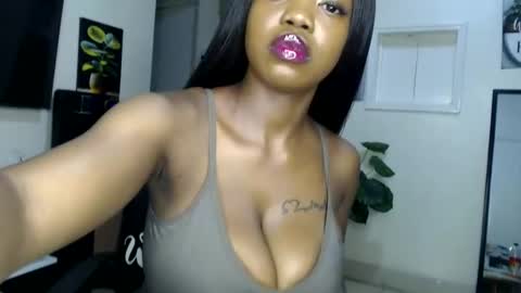 Snapshot of horny_princcess chatting on February 20, 5:09 pm horny_princcess online show from February 20, 5:09 pm