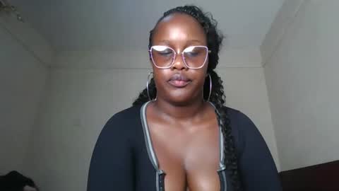 Lucy online show from February 26, 7:57 pm