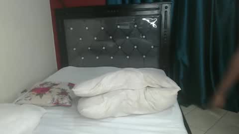 Bella online show from March 4, 4:52 pm