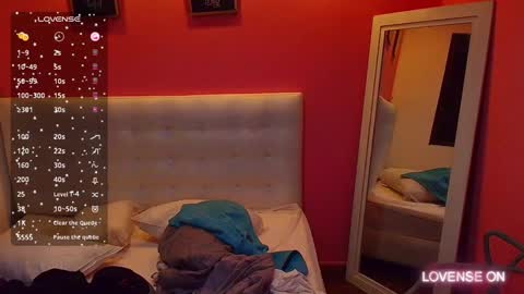Snapshot of hornyhousekeeper_ chatting on December 2, 12:28 pm Valentina online show from December 2, 12:28 pm