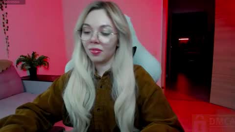   online show from November 30, 5:06 pm