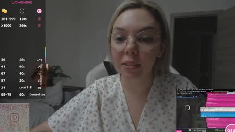 Snapshot of hot_babayaga chatting on September 18, 11:09 am online show from September 18, 11:09 am