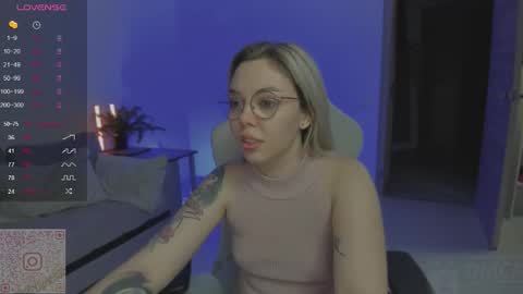 Snapshot of hot_babayaga chatting on September 19, 4:17 pm online show from September 19, 4:17 pm