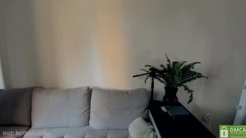 Snapshot of hot_babayaga chatting on March 8, 8:40 am online show from March 8, 8:40 am