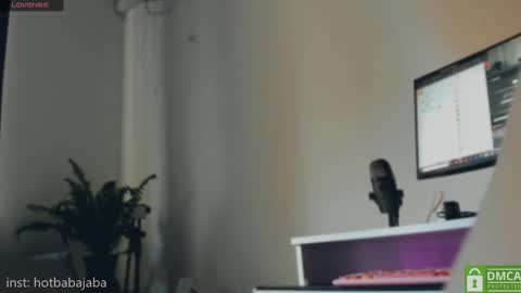 Snapshot of hot_babayaga chatting on February 23, 8:11 am online show from February 23, 8:11 am