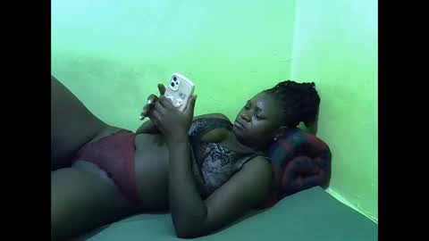 hot_girlly online show from December 5, 2:18 pm