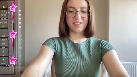Snapshot of hot_lliinns chatting on March 7, 10:45 am Lina online show from March 7, 10:45 am