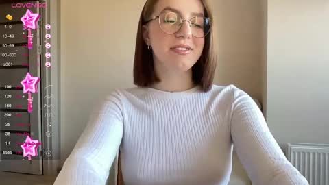 Snapshot of hot_lliinns chatting on February 22, 7:56 am Lina online show from February 22, 7:56 am