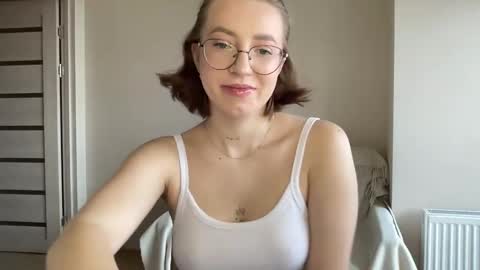 Snapshot of hot_lliinns chatting on January 3, 7:49 am Lina online show from January 3, 7:49 am