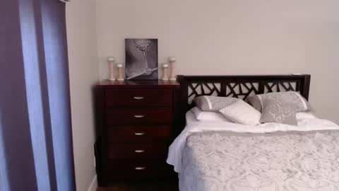 Rose Redwood online show from October 10, 11:09 pm