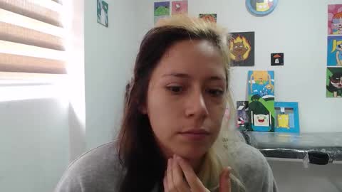 Snapshot of hot_mommymia chatting on September 16, 1:19 pm Mia online show from September 16, 1:19 pm