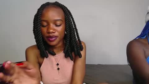 Hot petite online show from December 14, 10:07 pm