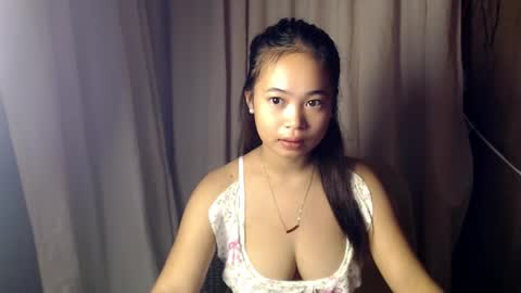 Snapshot of hot_pinayyy chatting on October 13, 9:50 pm hot_pinayyy online show from October 13, 9:50 pm