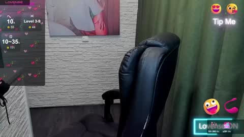 Snapshot of hot_squirtgirl chatting on January 23, 11:48 am Vasilisa online show from January 23, 11:48 am