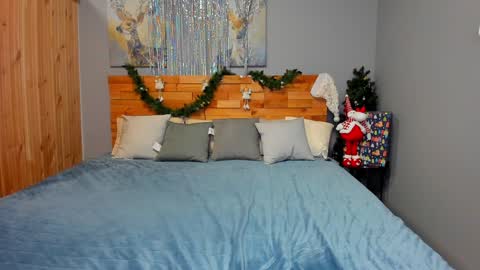 Snapshot of hot_squirtgirl chatting on December 19, 12:56 am Vasilisa online show from December 19, 12:56 am
