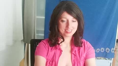 Snapshot of hotdestany chatting on January 28, 10:45 am Hot Destany online show from January 28, 10:45 am