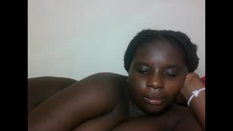 Snapshot of hotebbbyy chatting on October 17, 1:53 am EBBY online show from October 17, 1:53 am