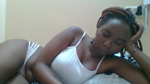 Queen online show from November 5, 6:51 am