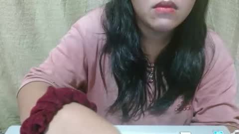 hotiemorenagurl18 online show from September 22, 2:48 pm