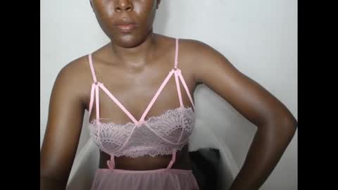 hotjessie0 online show from February 4, 4:05 am