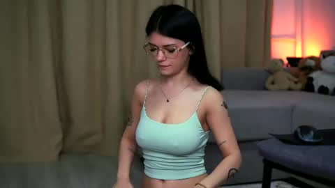 Molly online show from June 22, 3:11 am