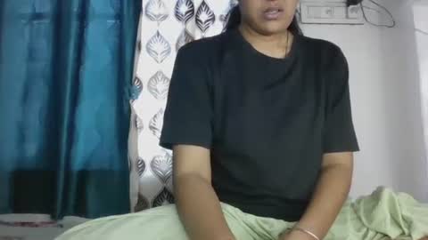 Snapshot of hotnsweetindian chatting on September 30, 5:57 am lola online show from September 30, 5:57 am