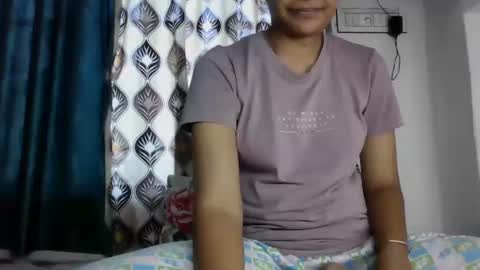 Snapshot of hotnsweetindian chatting on September 14, 6:44 am lola online show from September 14, 6:44 am