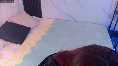 Snapshot of hotpawgmilf chatting on December 29, 2:49 am Sussy Bloom online show from December 29, 2:49 am