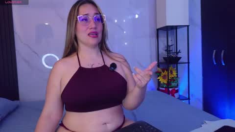 Sussy Bloom  online show from April 12, 4:26 am