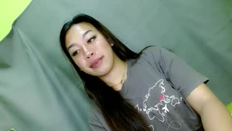 jelaigrande  online show from February 4, 7:22 am