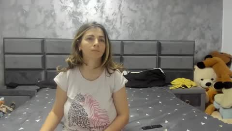 hottalicia2 online show from February 1, 10:37 am