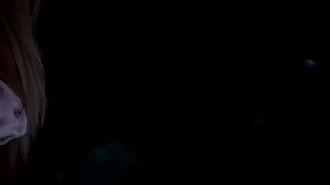 hottie940534 online show from February 24, 2:22 am