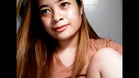 Snapshot of hottie_asianbabe chatting on February 13, 12:13 am Leen online show from February 13, 12:13 am