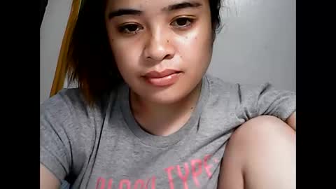 Snapshot of hottie_asianbabe chatting on February 10, 11:36 am Leen online show from February 10, 11:36 am