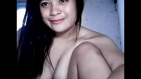 Snapshot of hottie_asianbabe chatting on September 27, 1:46 am Leen online show from September 27, 1:46 am