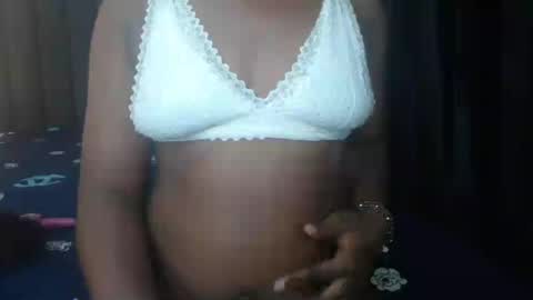 Ella online show from July 14, 9:41 pm