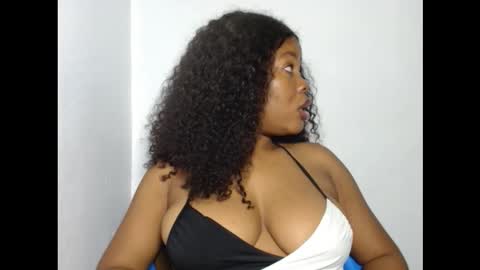 Snapshot of hotty_lora889 chatting on October 9, 10:30 am hotty_lora889 online show from October 9, 10:30 am