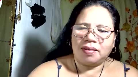 hottycrissy4u online show from May 23, 9:02 pm