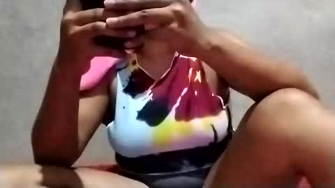 hottymollychixx online show from December 19, 10:29 am