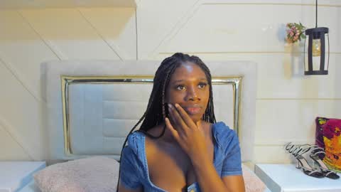 Snapshot of huddah_cam chatting on January 31, 11:24 am huddah online show from January 31, 11:24 am