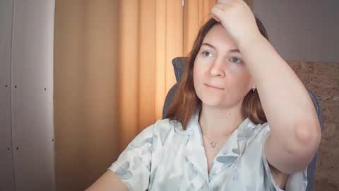 HumpyGrey online show from November 25, 5:53 am