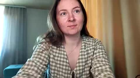 HumpyGrey online show from June 3, 5:52 am