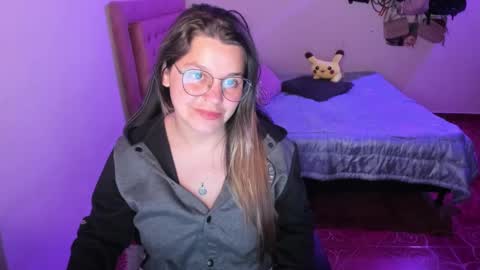 Hello Im Julieta Im 25 years old and I love being here. Thank you for visiting my living room. The only rule is that you hap online show from January 7, 4:08 am
