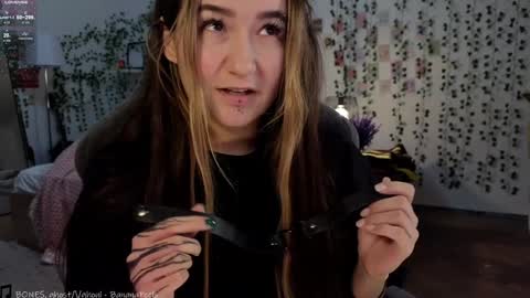 Meg  online show from December 24, 2:32 am