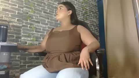 Snapshot of iam_samy__ chatting on October 20, 11:24 am Samy online show from October 20, 11:24 am