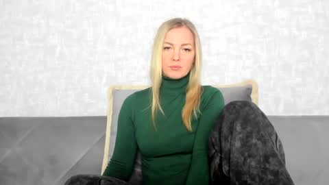 Snapshot of iam_venus chatting on February 26, 8:06 am Venus online show from February 26, 8:06 am